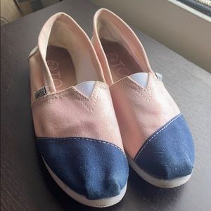 Pink and blue toe cap TOMS